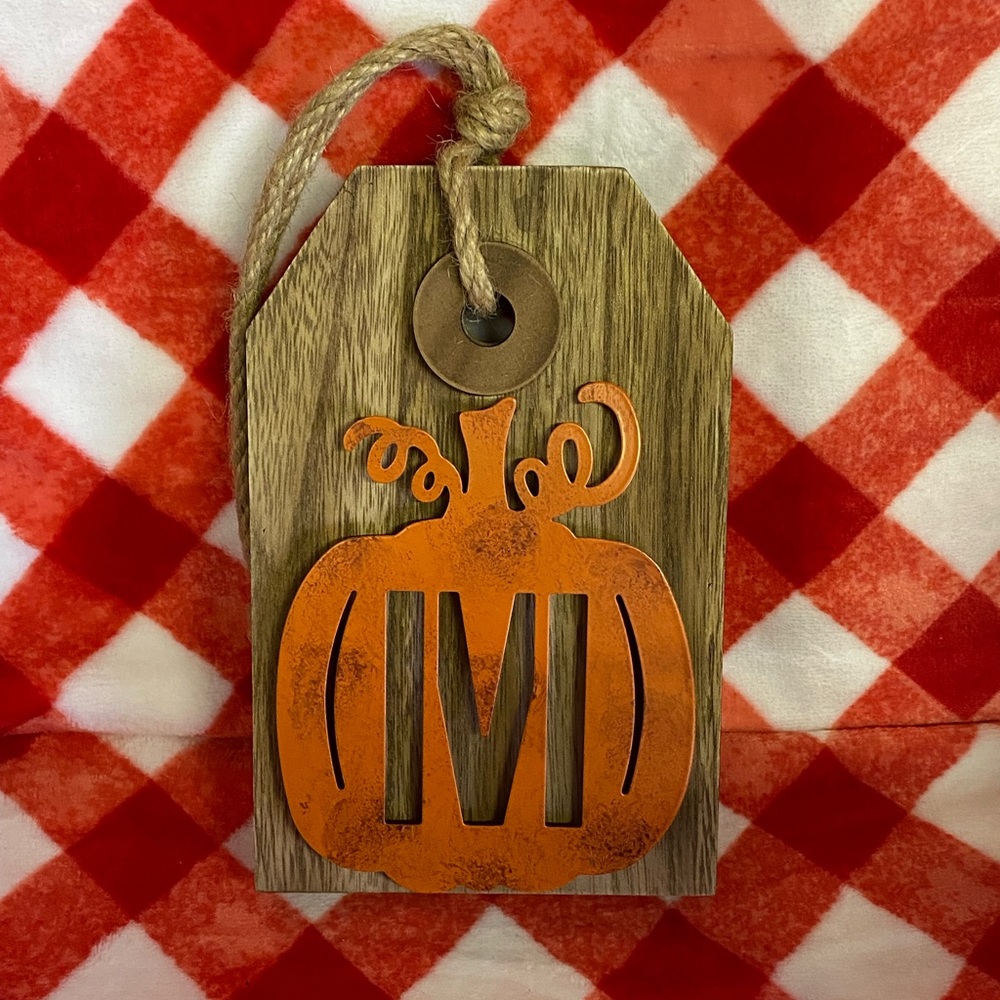 Pumpkin M Sign